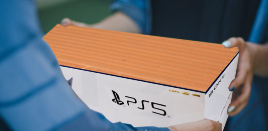 playstation de tijolo? Imagem: Montagem