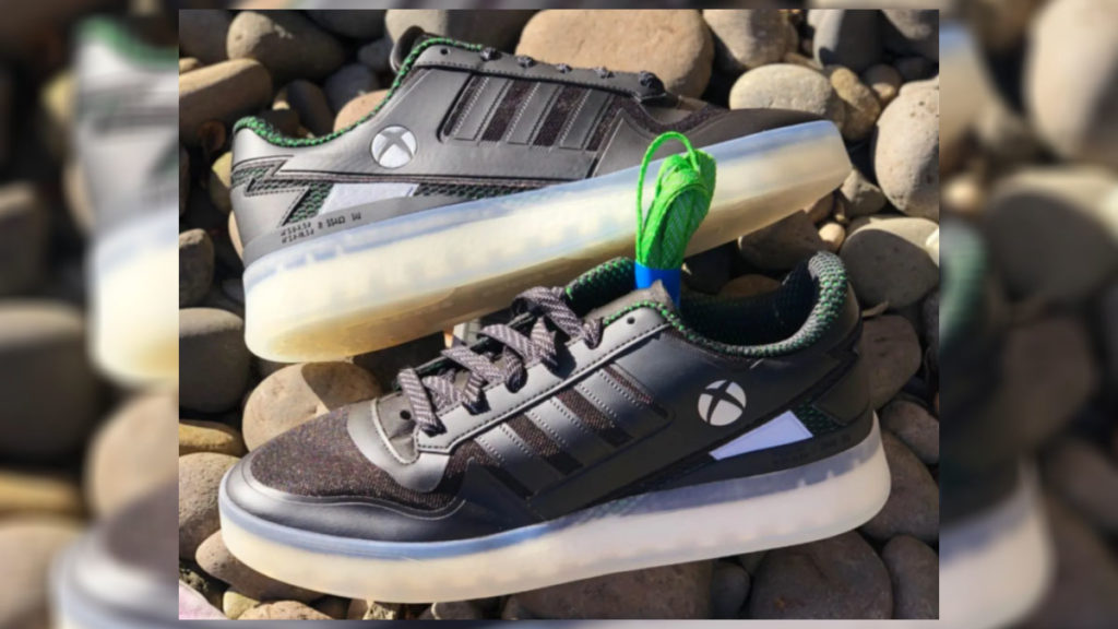Suposto lançamento da Adidas em parceria com a Xbox. (Imagem/Créditos: Complex)