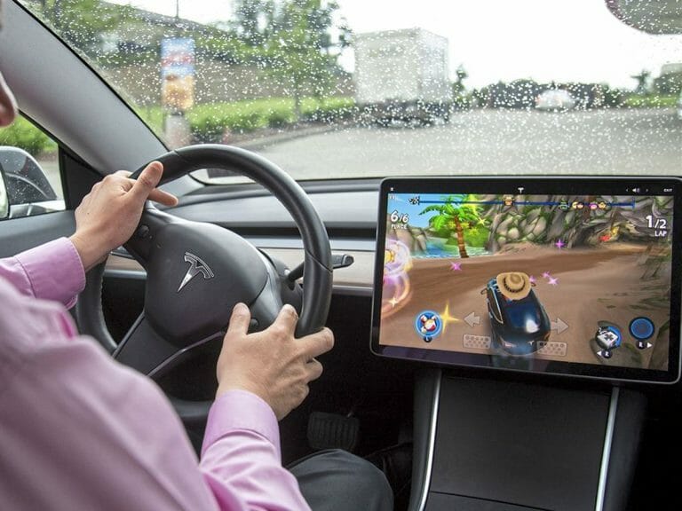Carro Tesla videogame